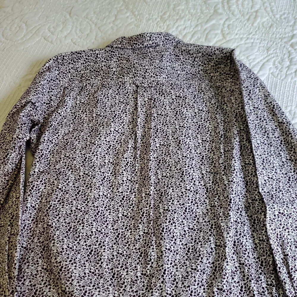 Duluth Trading Co. Women's Purple Floral Cotton Button-Up Shirt Size M NWT - Picture 5 of 5